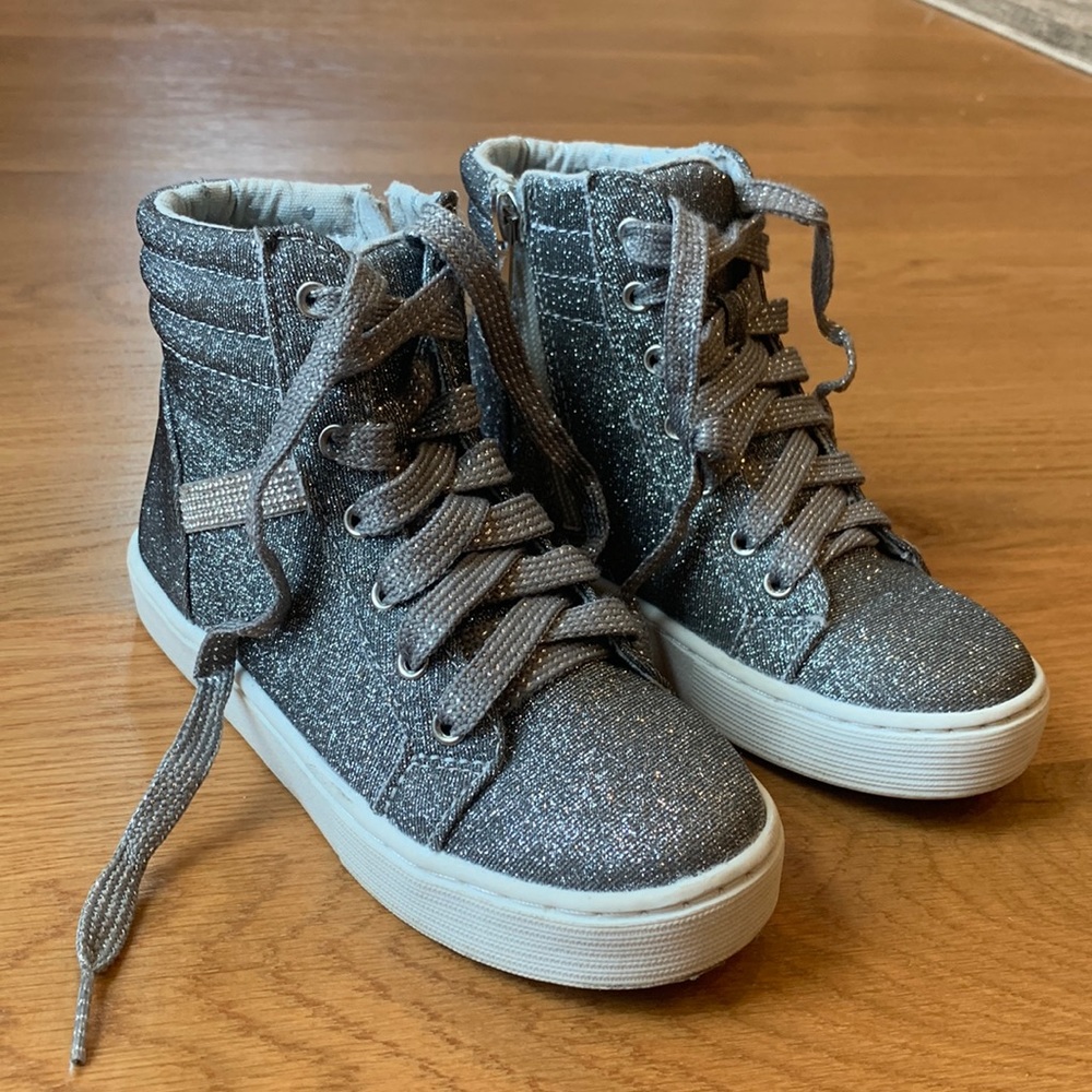 Girls size 12 high top glitter sneaker